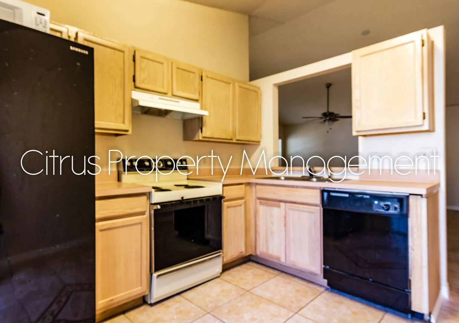 Timberleaf Village 3-Bedroom, 2-Bath Home — Photo 4
