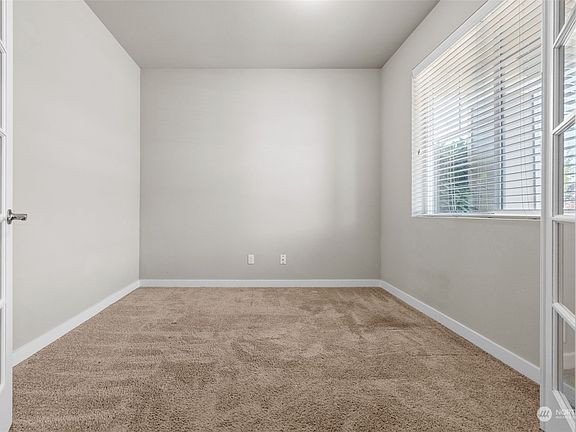 5th image of 15410 81st Avenue Ct E