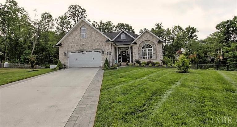 1st image of 206 Creekview Ct
