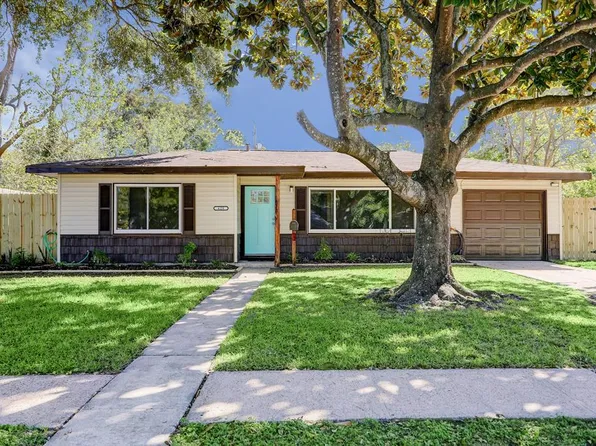 629 22nd Ave N, Texas City, TX 77590