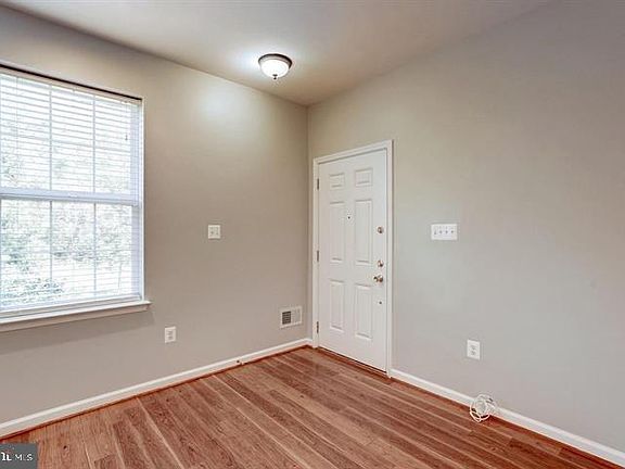 3rd image of 4429A Beechstone Ln #A