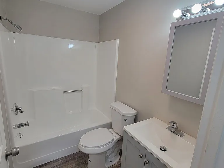 162 Columbus St #1 — Photo 10
