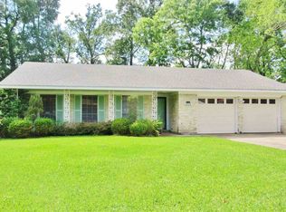 2955 Wier Dr, Beaumont, TX 77706