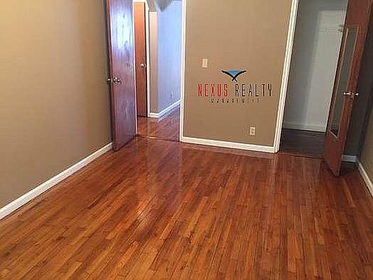 5th image of 136 Kearney Ave #1