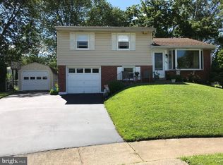 1113 Wynnbrook Rd, Secane, PA 19018