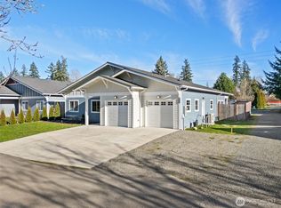2198 NE Kevos Pond Dr, Poulsbo, WA 98370