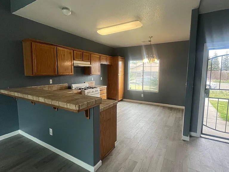 30743 Cottontail St — Photo 2