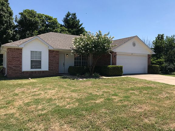 2nd image of 126 Samantha Ct
