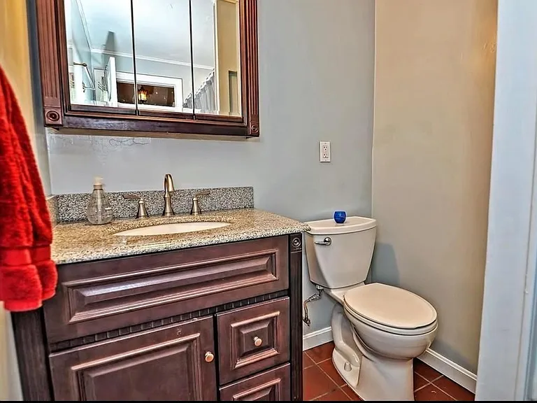 31 Glendale Rd #2 — Photo 12