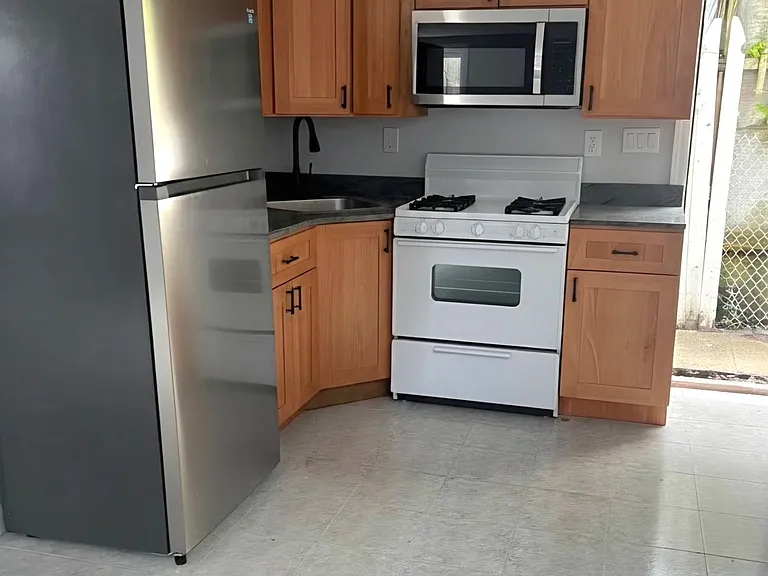172 Beach 115th St — Photo 1