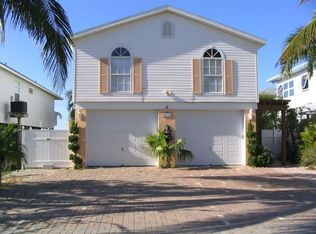 5546 Palmetto St, Fort Myers Beach, FL 33931