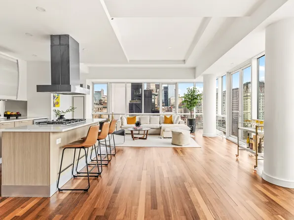 8 Union Square South image 1 of 20