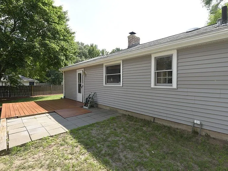 12 Fairfield Rd — Photo 12