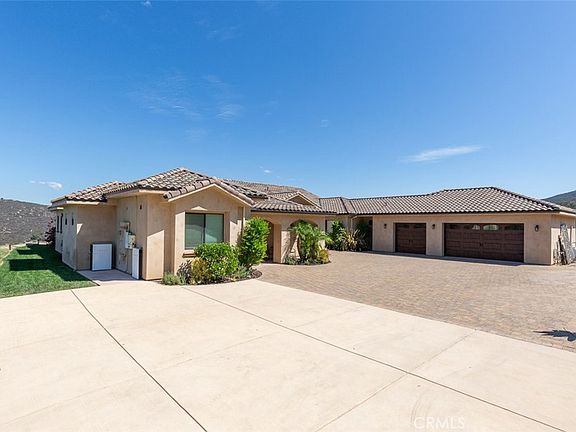 3rd image of 2260 Panoramic Way