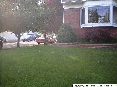 2nd image of 187 Lamoka Ave