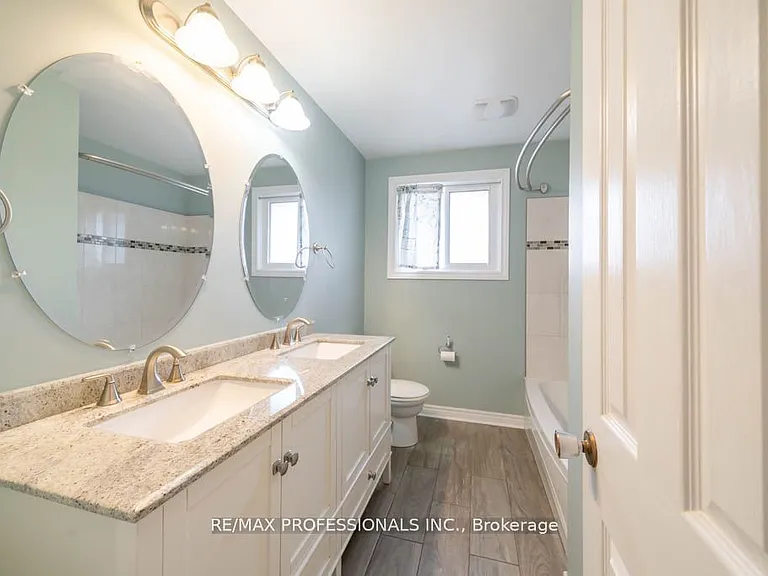 13 Baraniuk St #UPPER — Photo 8