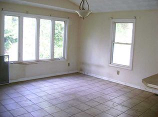 35 Angelo Ave, North Providence, RI 02904