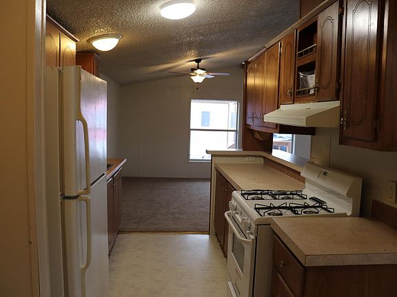 2nd image of 145 Redwood Dr #145