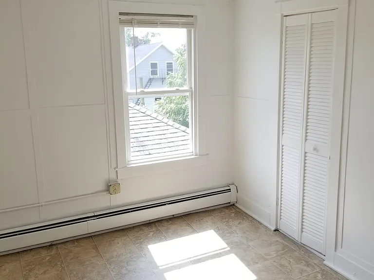 10-12 Bettez St — Photo 7