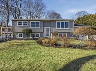 9 Bay Rd, Warren, RI 02885