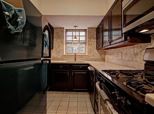 131 Lake Shore Rd #4, Brighton, MA 02135