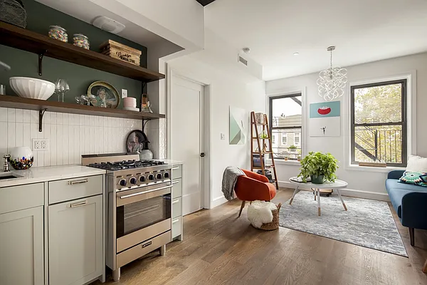 Rented by Compass | media 23