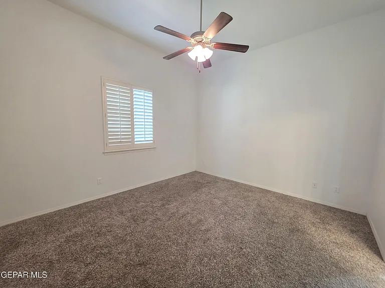 7517 Red Cedar Dr — Photo 8
