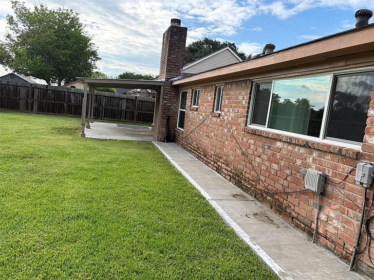 12719 Huntington Field Dr — Photo 5