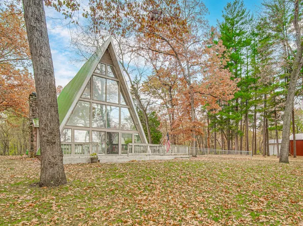 11985 E South St, Walkerton, IN 46574