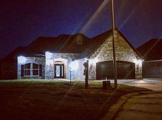2723 Eastdale Dr, Groves, TX 77619