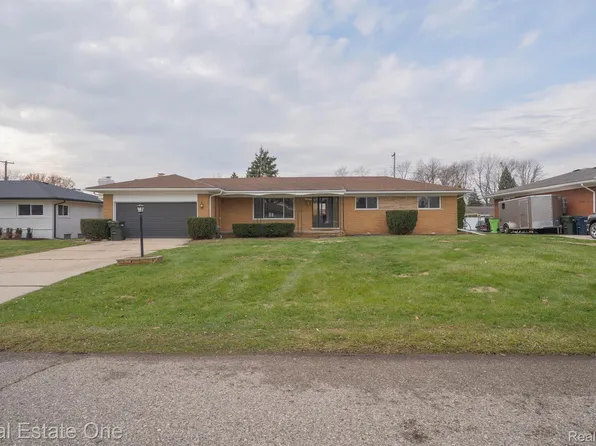 37675 Irene Dr, Sterling Heights, MI 48312