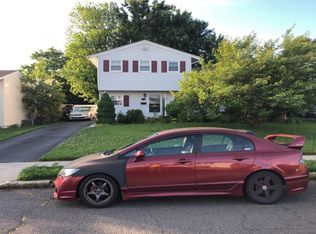 1020 Arnold Ave, Raritan, NJ 08869