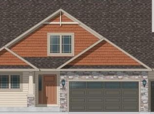 1530 Mud Lake Rd, Lake Mills, WI 53551