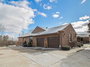 11742 Shenandoah Dr #177-1, South Lyon, MI