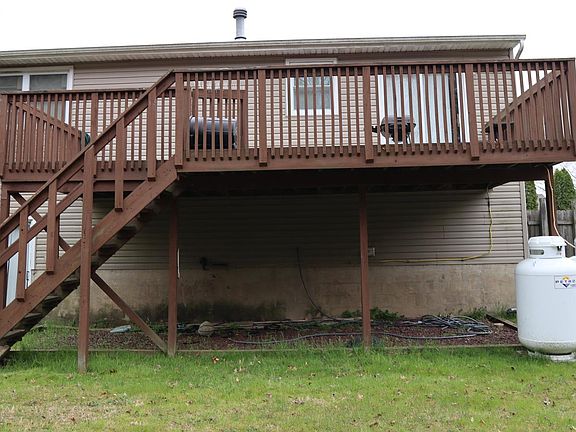 2nd image of 22 Gershwin Cir