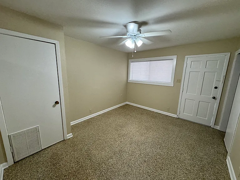 832 Martin Behrman Ave #E — Photo 8