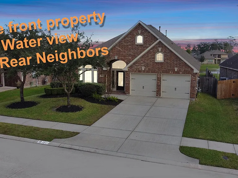 2823 Woodland Glen Ln — Photo 1