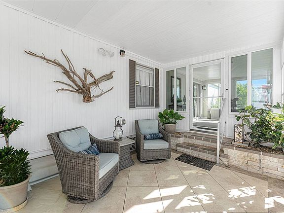 2nd image of 34 Captain Kidd Cir