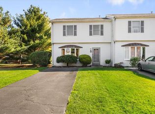 17 Wargo Ct, West Haverstraw, NY 10993
