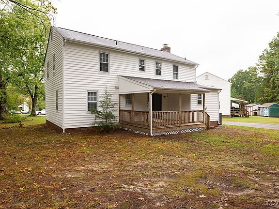 3rd image of 2302 Chowning Pl