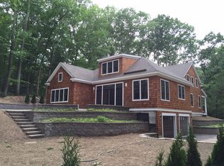 211 Sandy Pond Rd, Lincoln, MA 01773