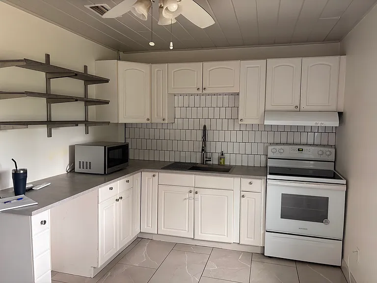 123 Bluff Ter — Photo 2