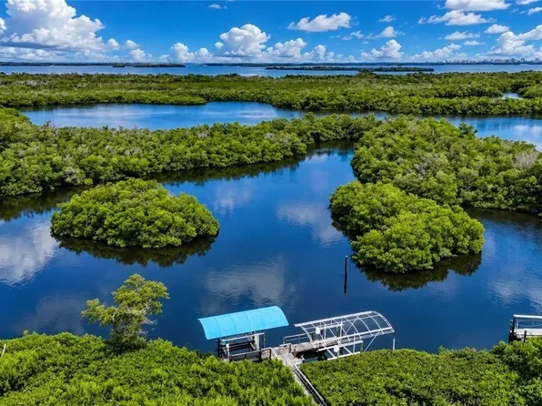 4769 Tahiti Dr, Bonita Springs, FL 34134