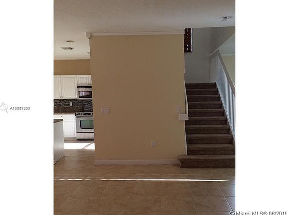 3rd image of 112 NE 31st Ave