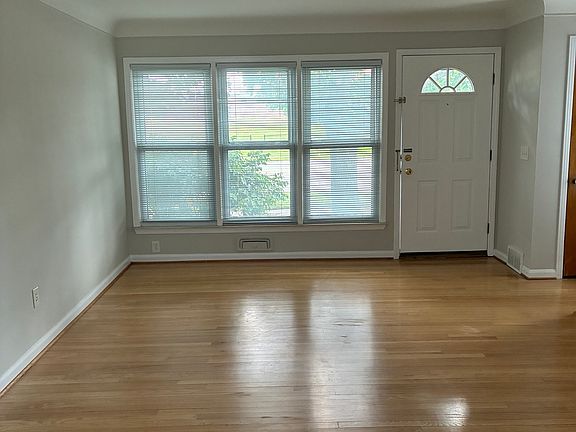 2nd image of 520 W Stadium Blvd