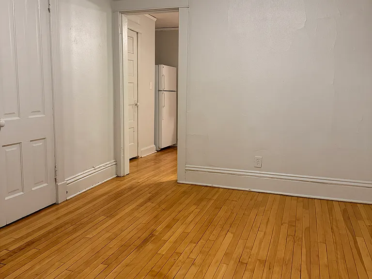 1315 Drake St #3 — Photo 4