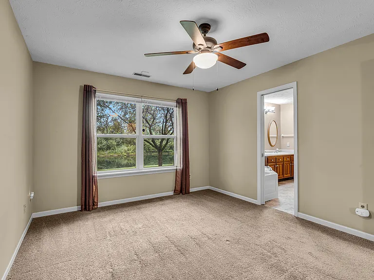 6748 Wimbledon Dr — Photo 22