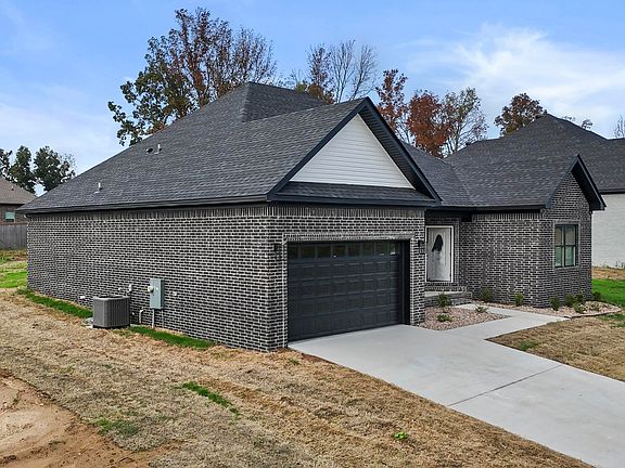 3rd image of 103 Michael Dr