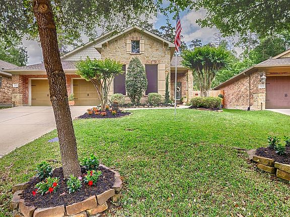 2nd image of 2421 E Village Green Cir