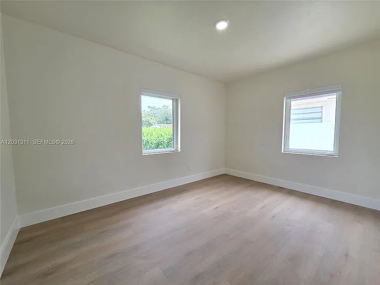 240 NW 51st Ave — Photo 12